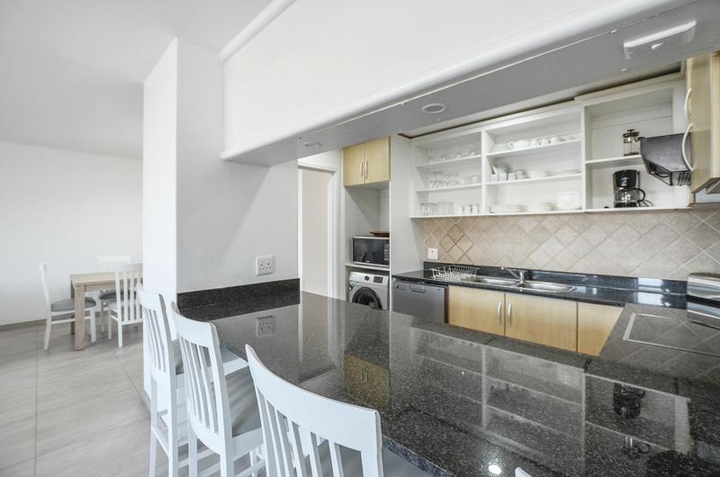 To Let 2 Bedroom Property for Rent in Dolphin Beach Western Cape